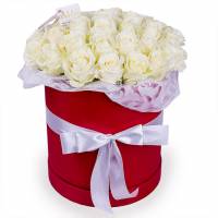 31 white roses in a box