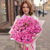 Bouquet of roses spray "Bombastic"